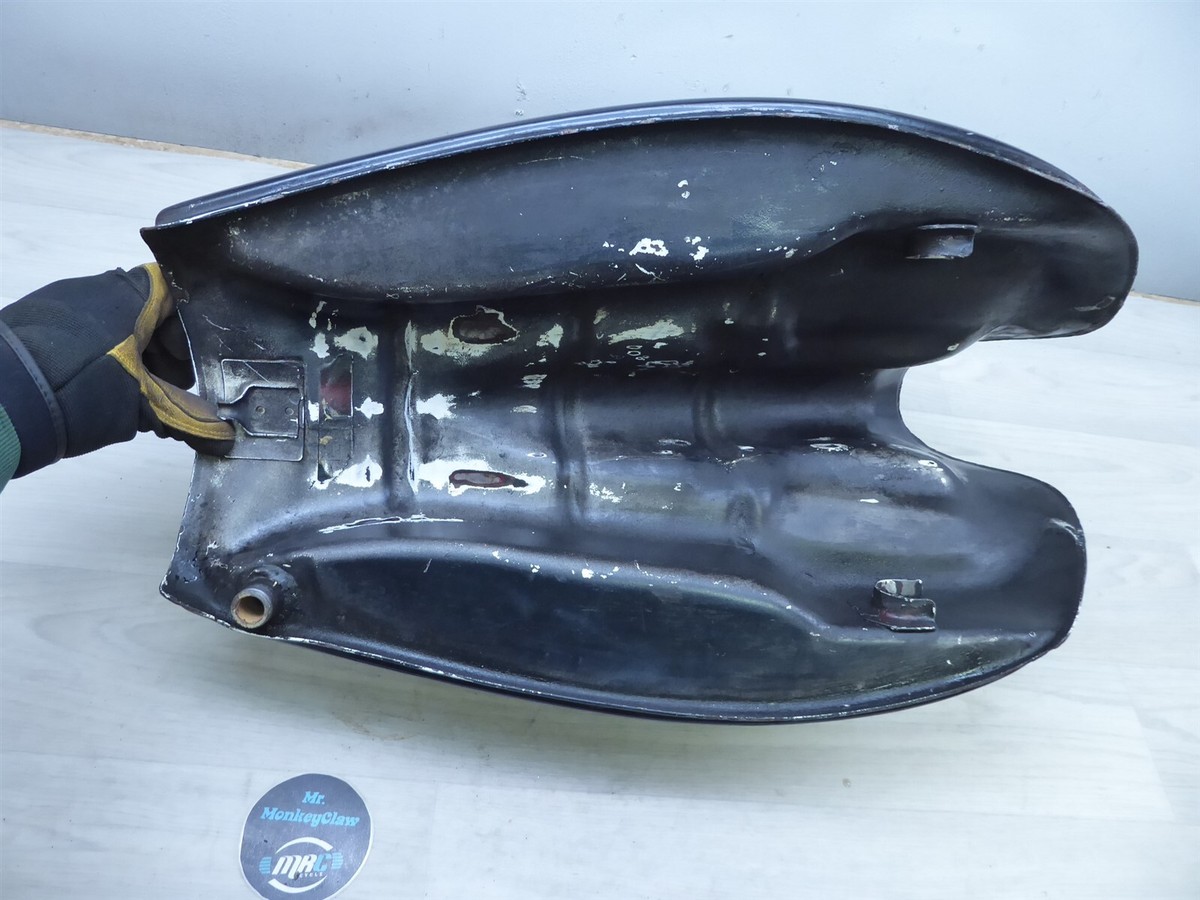 1978 Kawasaki KZ1000 Gas Fuel Petrol Tank | PL1185-31 | OE | Japan