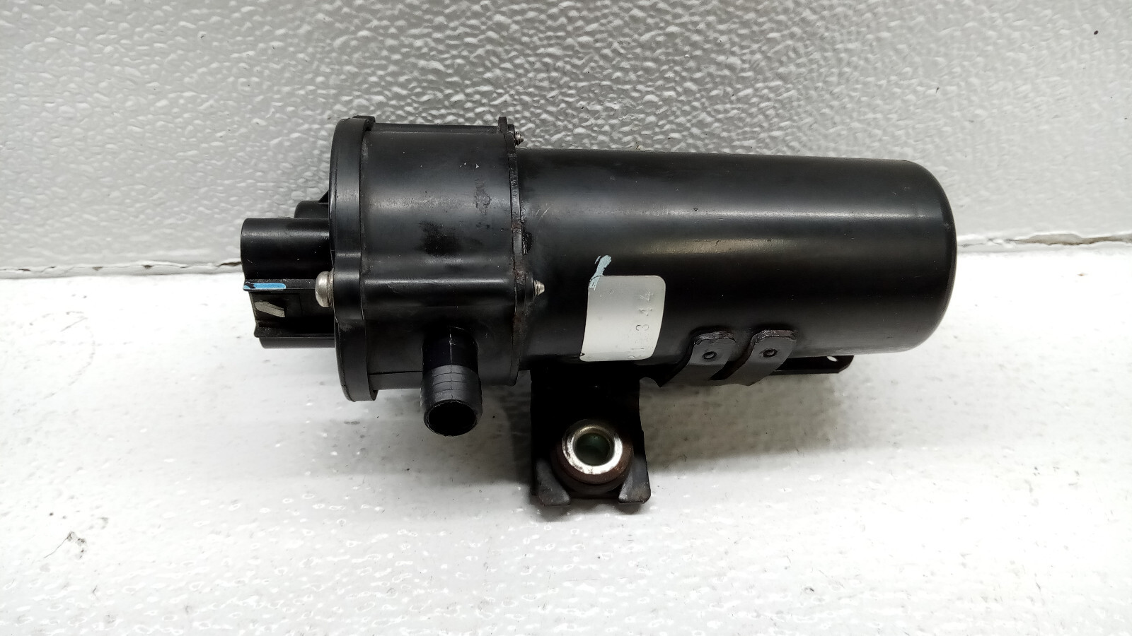 0306 Silverado Sierra Tahoe Yukon Brake Vacuum Valve Booster