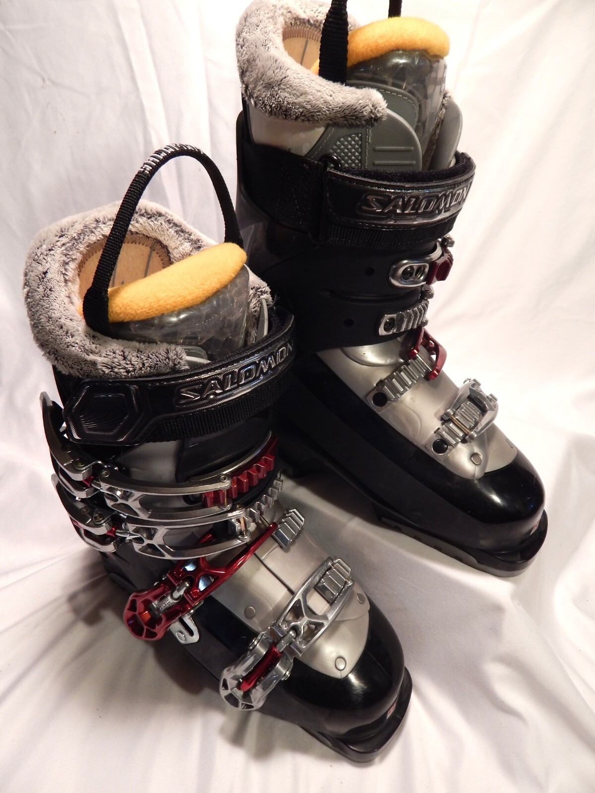 Scarponi da sci da donna Salomon Irony 7 5 taglia 7 0 US 5 5 UK 24 24 5 287 mm