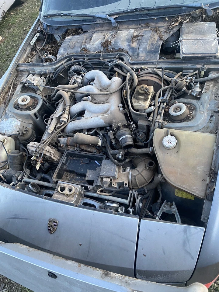 1986 年保时捷 944 Turbo 951 完整零件输出 — 第 2/4 张图片