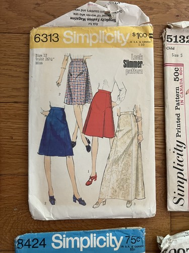 Vintage sewing patterns - Picture 3 of 10