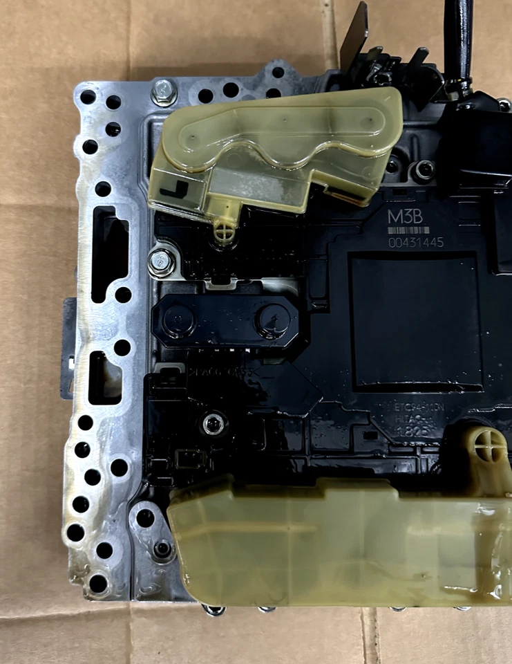 2011-2013 Infiniti QX56 Automatic Transmission Control Valve Body Solenoid OEM - Image 3 of 4