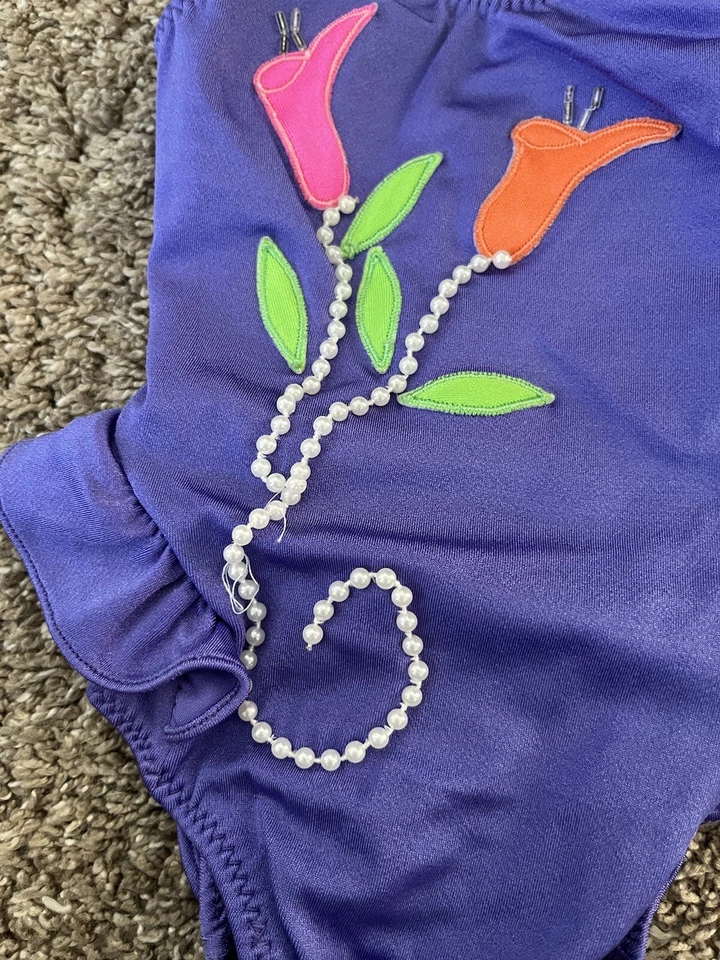 Traje de baño vintage para bebé niña pequeña de una pieza púrpura con cuentas florales talla 24 meses Foto 2 de 4