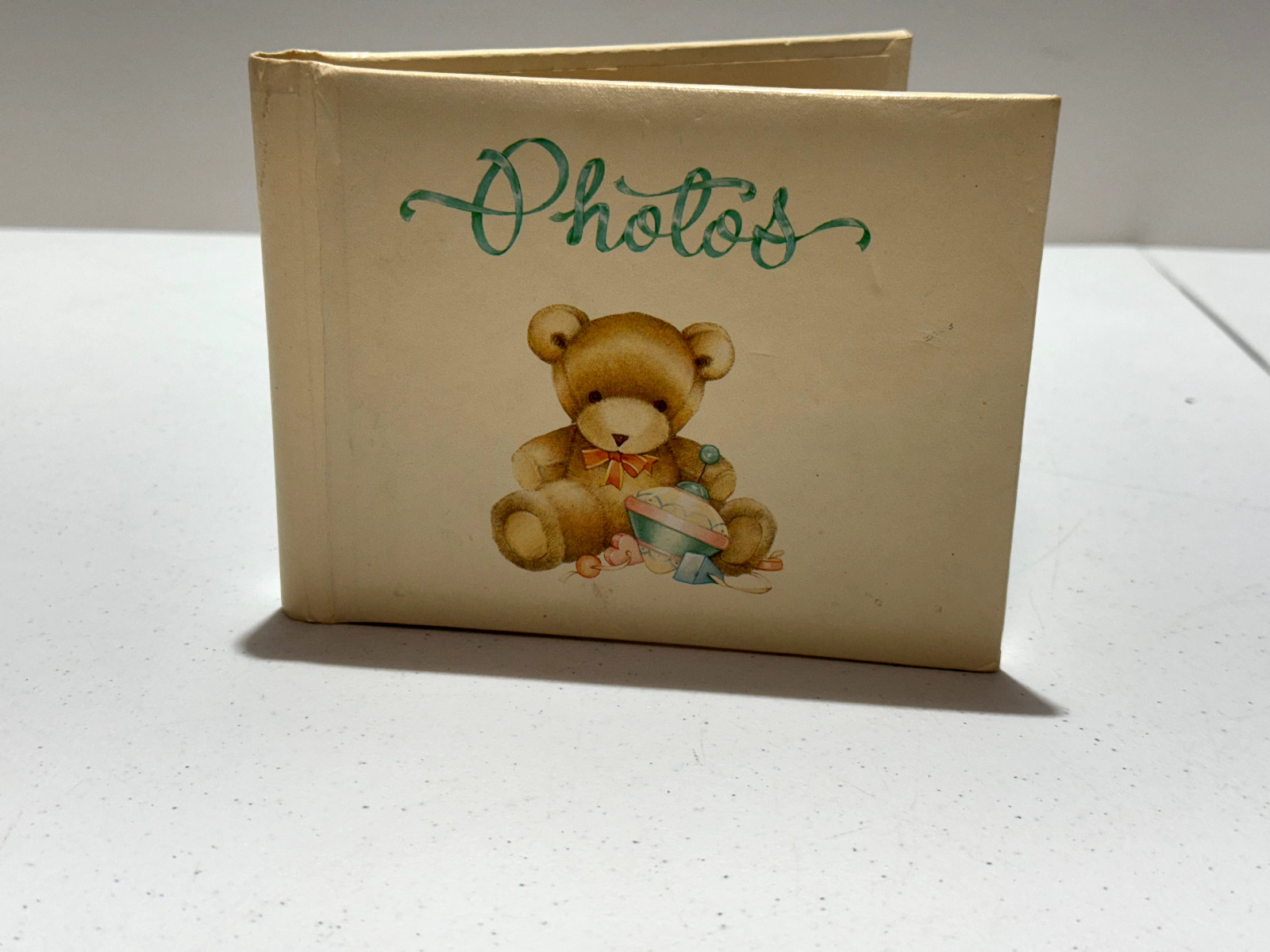  HALLMARK BABY’S FIRST PHOTO TEDDY BEAR ALBUM 4X6 VINTAGE