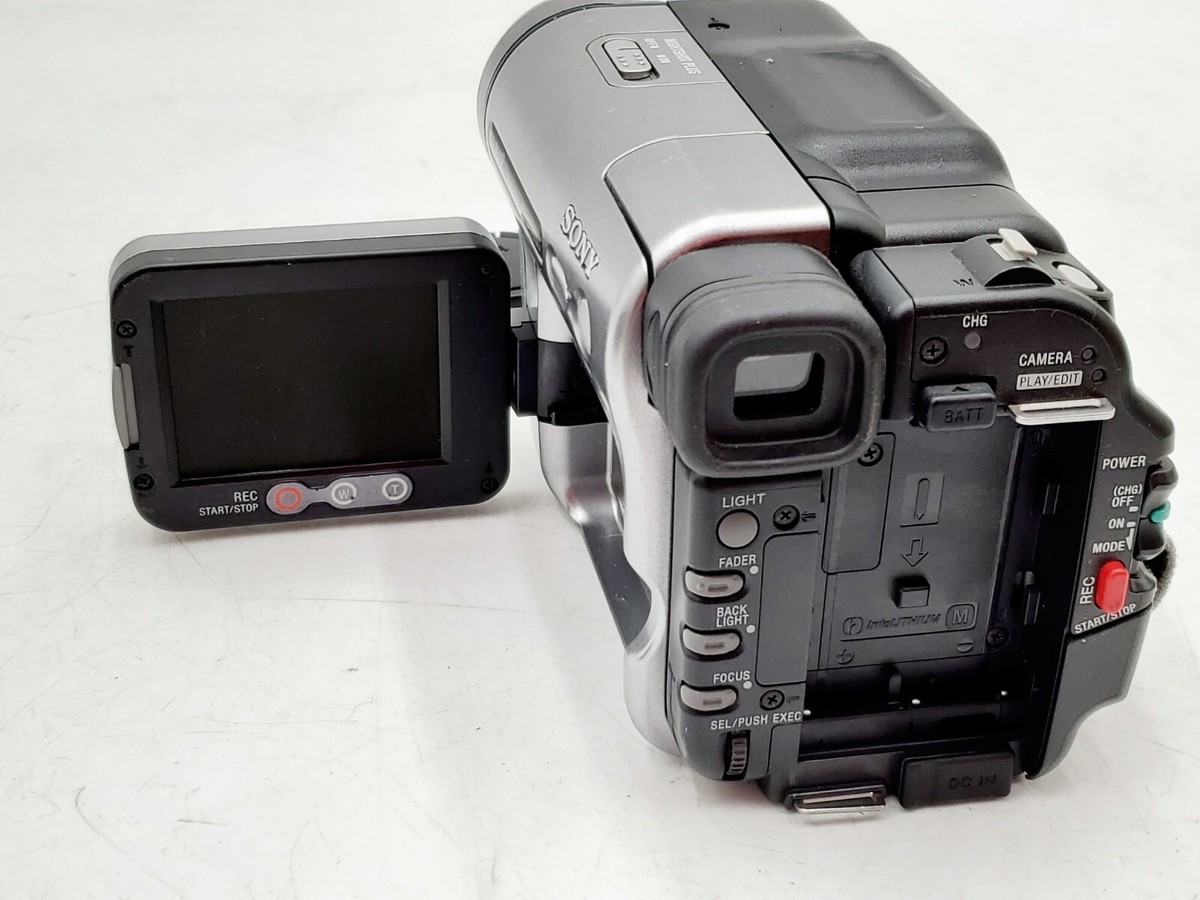 Sony DCR-TRV280 Digital8 Hi-8 Handycam w/ 20x Optical Zoom, 990x