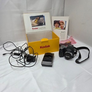 Kodak EasyShare DX6490 Digital Camera with Battery, Charger And Accessories