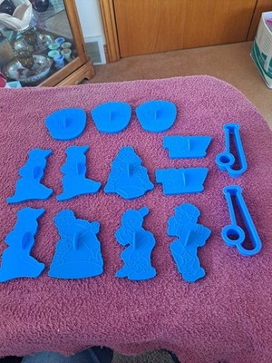 Wilton 14 Baseball Cookie Cutters Player's, Mitt's, Baseball & Bat, Home Run