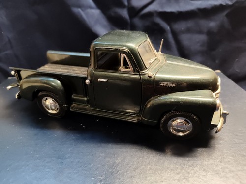 Mira 1:18 Scale Diecast 1953 Chevrolet Pickup - Green - several issues LOOK - Picture 1 of 20