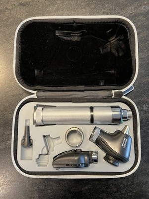 Welch Allyn Set LED MacroView Otoscope & Ophthalmoscope
