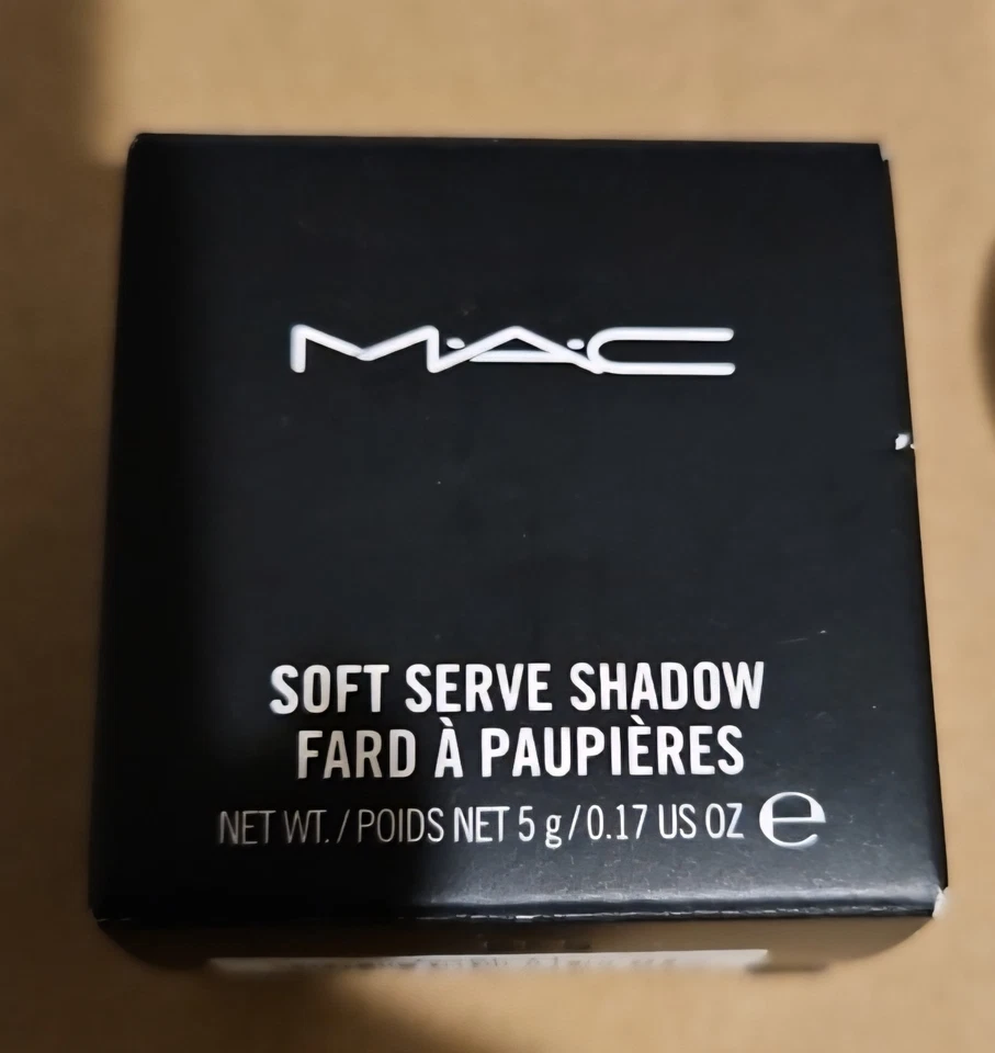 Mac "BEST MAKE UP" Soft Serve Shadow NEW - Image 4 of 4