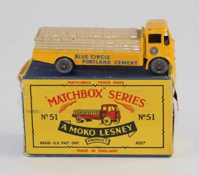 Matchbox RW 51A Albion Chieftan gelb ''Blue Circle..'' graue Plastikräder ''B'' Box