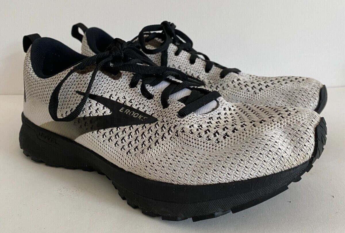 Brooks Womens Revel White Running Shoes Sneakers Size B