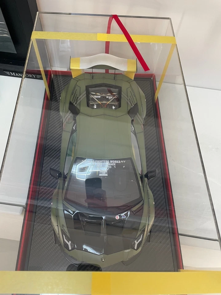 Lamborghini Aventador 2.0 LBWK(Matt Green Zero Zen)[Davis & Giovanni] 1/12 scale - Image 3 of 4