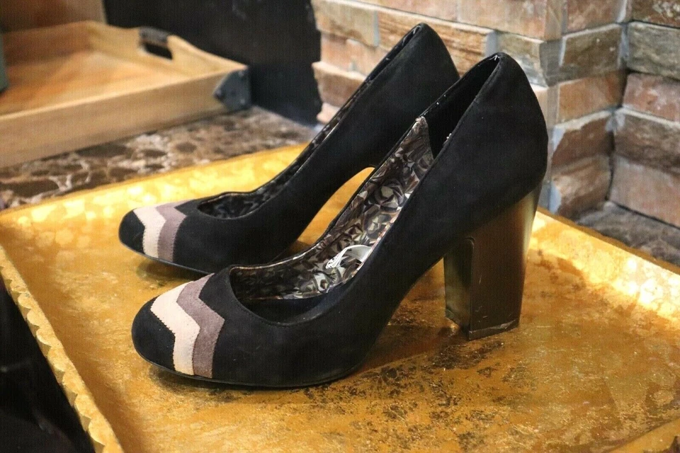 Zapatos de salón Missoni Tacones Negros Gamuza Color Block EE. UU. 6 Bloques Foto 2 de 4