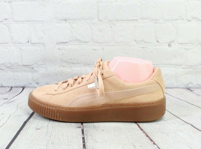 orange platform pumas