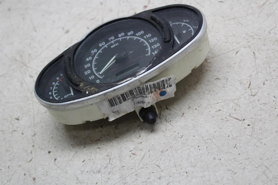 Harley-Davidson 2003 V-Rod medidores velocímetro Foto 2 de 4