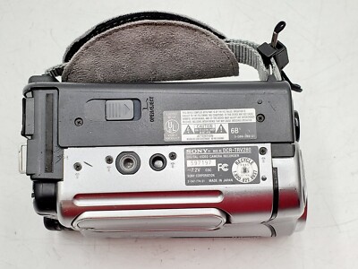 Sony DCR-TRV280 Digital8 Hi-8 Handycam w/ 20x Optical Zoom, 990x