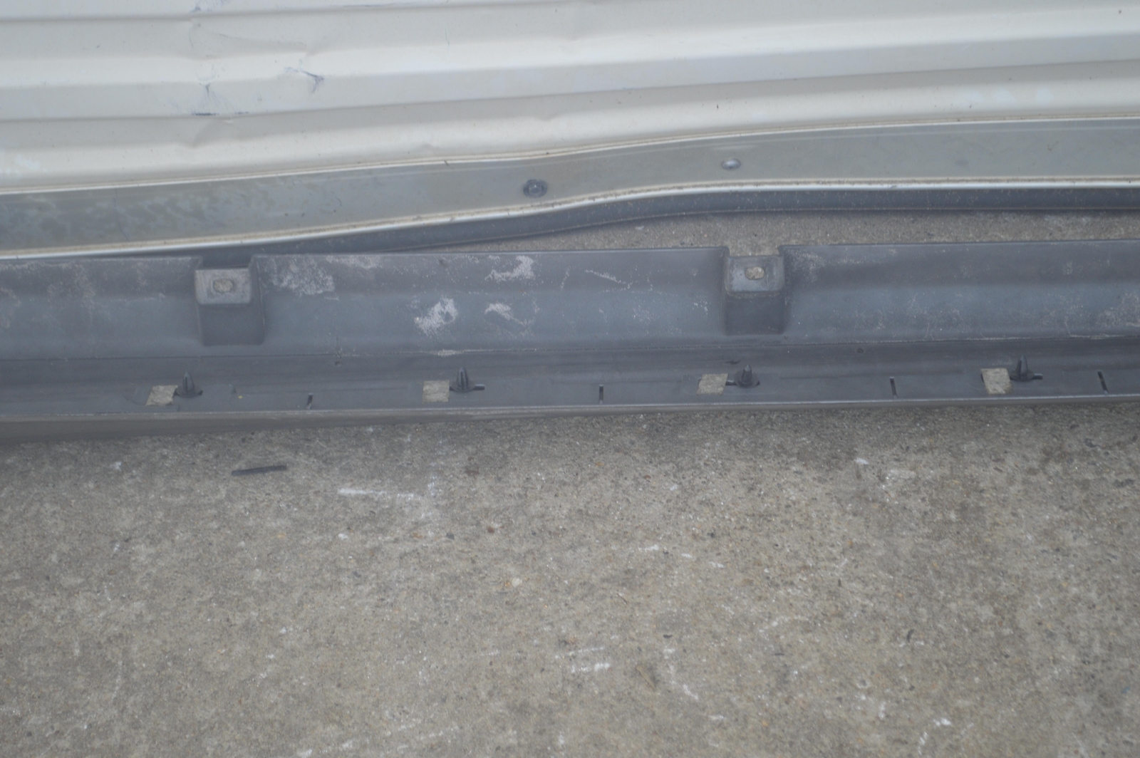 2014-2019 MASERATI GHIBLI RIGHT PASSENGER SIDE ROCKER MOLDING PANEL COVER OEM