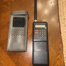 Uniden Bearcat BC200XLT Handheld Scanner Clean. No Charger Cord