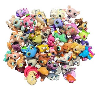 Hasbro Littlest Pet Shop Huge Lot 60 RARE Animal Figures 2006 07 LPS Case