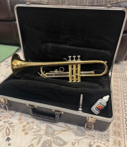 Blessing USA trumpet w/ hard case, valve oil, mouthpiece || Free Shipping