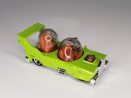 2014 Homer's Simpsons Pink Car And 2013 Concept Car Hotwheels Lot Of 2 - Picture 10 of 10