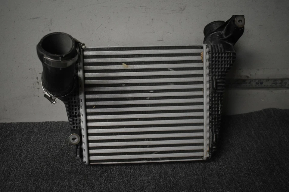 2015-2018 PORSCHE MACAN TURBO INTER COOLER FACTORY OEM - Image 4 of 4