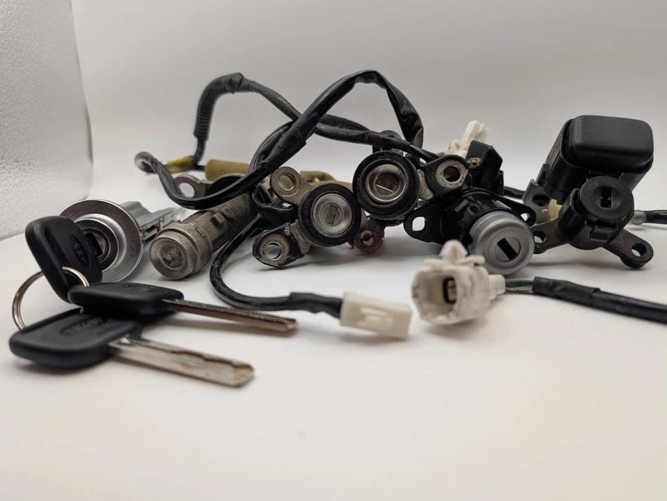 93-96LEXUS JZZ31L SC400SC300 CONJUNTO DE CHAVES DE TRAVA DE PORTA PORTA PORTA PORTA PORTA PORTA PORTA PORTA-MALAS DE IGNIÇÃO FABRICANTE DE EQUIPAMENTO ORIGINAL *3 CHAVES* - Imagem 4 de 4