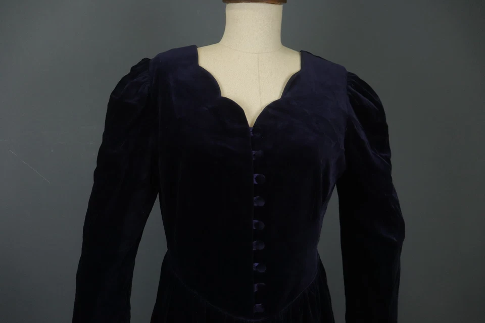 Vestido LAURA ASHLEY Púrpura Manga Larga Cuello Corazón Botón Frontal Cambio Talla L Foto 2 de 4