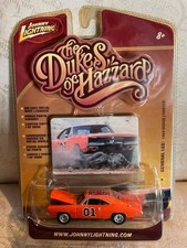 DUKES OF HAZZARD R2 #4 GENERAL LEE 1969 DODGE CHARGER JOHNNY LIGHTNING