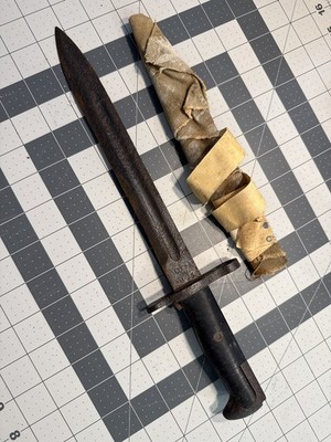 Vintage World War 2 UOS PAL 1943 Fixed Blade Bayonet Knife w/ sheath