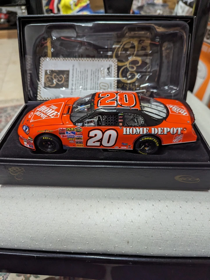 TONY STEWART #20 THE HOME DEPOT/Bud Shootout Raced Win 2007 Monte Carlo 1/2007 Foto 3 de 4