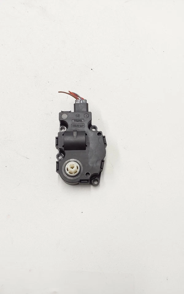 Mercedes-Benz C250 2013 control de calefacción solapa motor actuador OEM 412650750 Foto 3 de 4