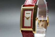 VINTAGE Gucci 2600L Red Dial Roman Gold Square 19mm Quartz Women's Watch JAPAN