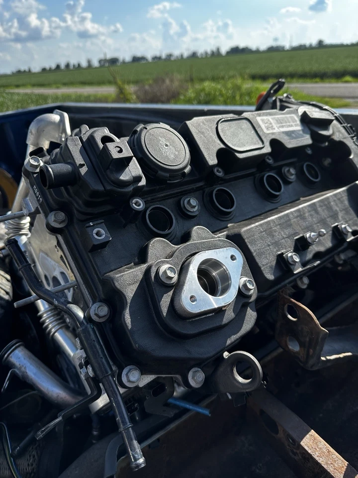 HYUNDAI TUCSON 2022-2025 2,5 L CULATA VÁLVULA CUBIERTA OEM Foto 2 de 2