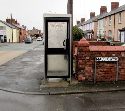 Photo 6x4 BT phonebox on a Flint corner Flint/Y Fflint On the corner of  c2017