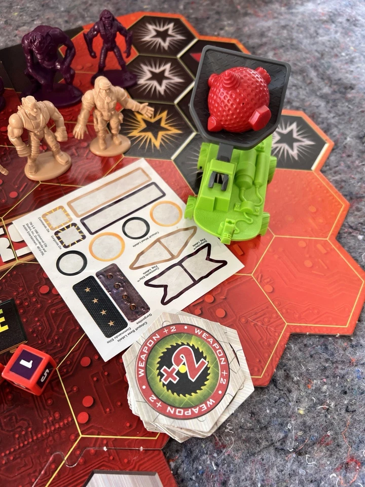 Vintage MB Small Soldiers Big Battle 1998 Board Game 100% Complete - Image 4 of 4