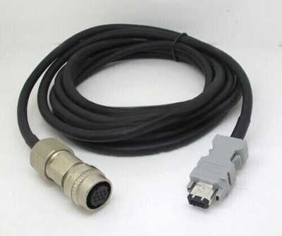 1PC NEW FOR Yaskawa servo motor encoder cable JZSP-CVP11-05-E 5M