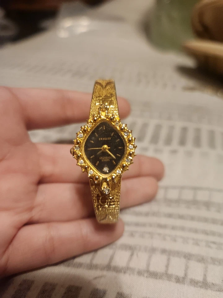 Vintage Elgin Galaxie Relógio Feminino Tom Dourado Design Floral Mostrador Preto Quartzo Str - Imagem 2 de 4