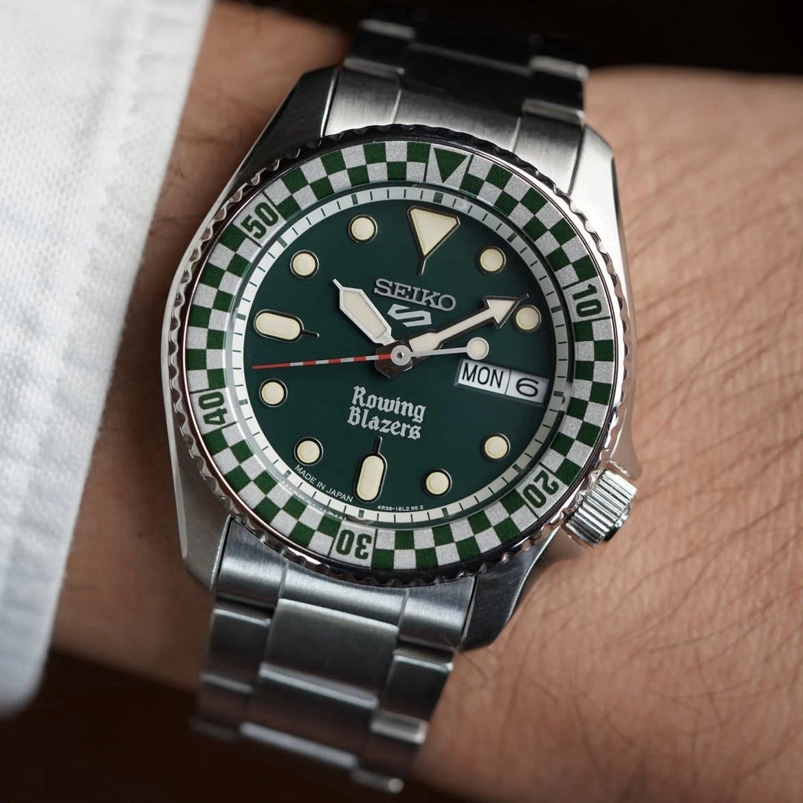 SEIKO SPORT 腕時計 メンズ Water 100M 他 Seiko Sport 100 m (10 ATM) Water Resistance Wristwatches for sale