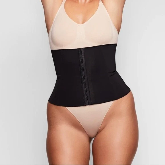 Skims Women Black Seamless Sculpt Onyx Waist Trainer Authentic Shapewear 