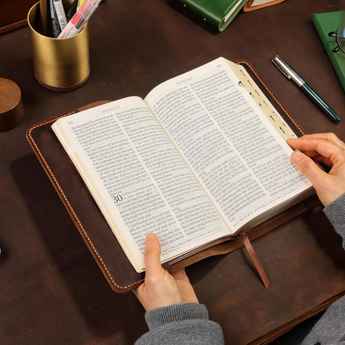 Personalisierte Lederhülle für Heilige Bibel KJV, Herren Bibelhülle Buch für mich - Bild 7 von 9