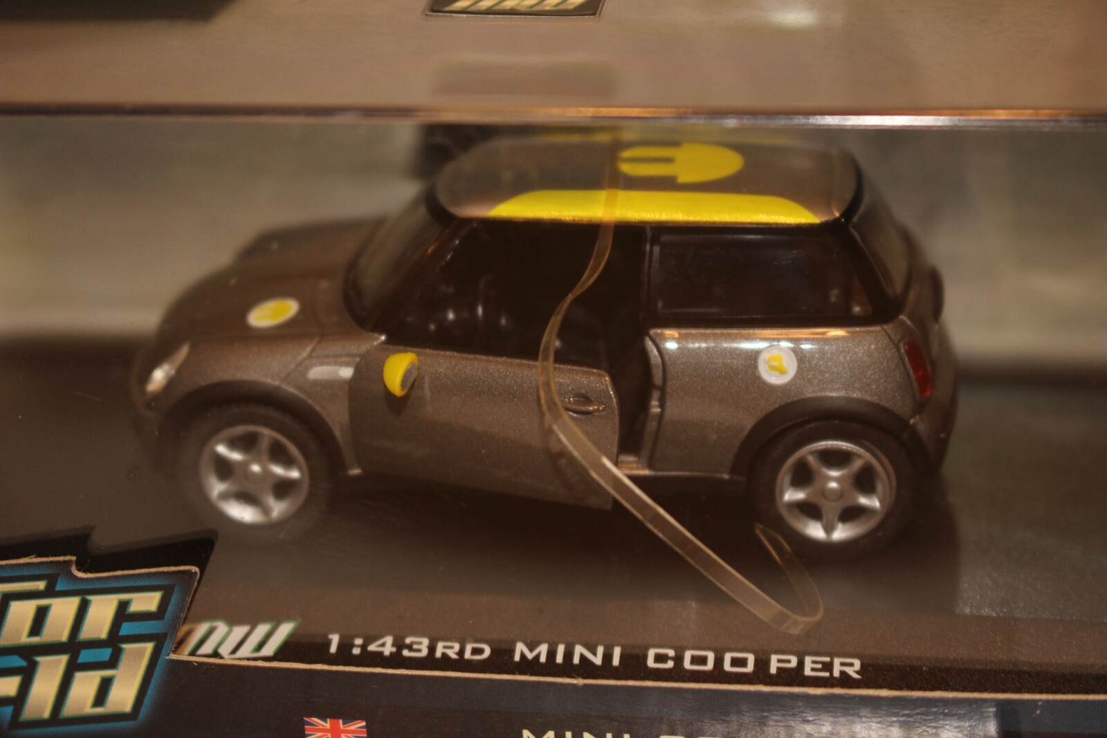Picture 3 of 6