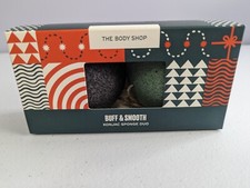 The Body Shop Buff & Smooth Facial Konjac Sponge Duo Set Green Tea Charcoal