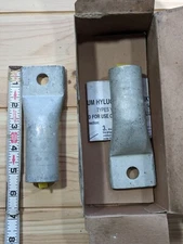 (2) Burndy YA39A1 Compression Terminal Lug 750 kcmil CU, 1 Hole, 1/2 Stud Size