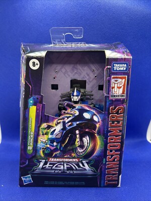 Transformers Prime Universe Legacy Deluxe Class Arcee Action Figure. Complete.