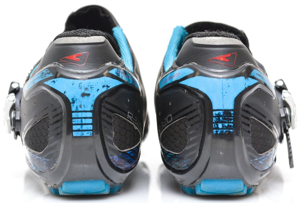 Shimano R320 Carbon Road Bike Shoes EU 41 US Men 7.6 3 Bolt Shimano R320 Carbon Road Bike Shoes EU 41 US Men 7.6 3 Bolt