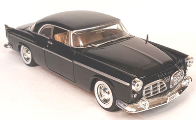 Motormax 1955 Chrysler C300 Black 1:24 Scale Hood Trunk Doors Open 