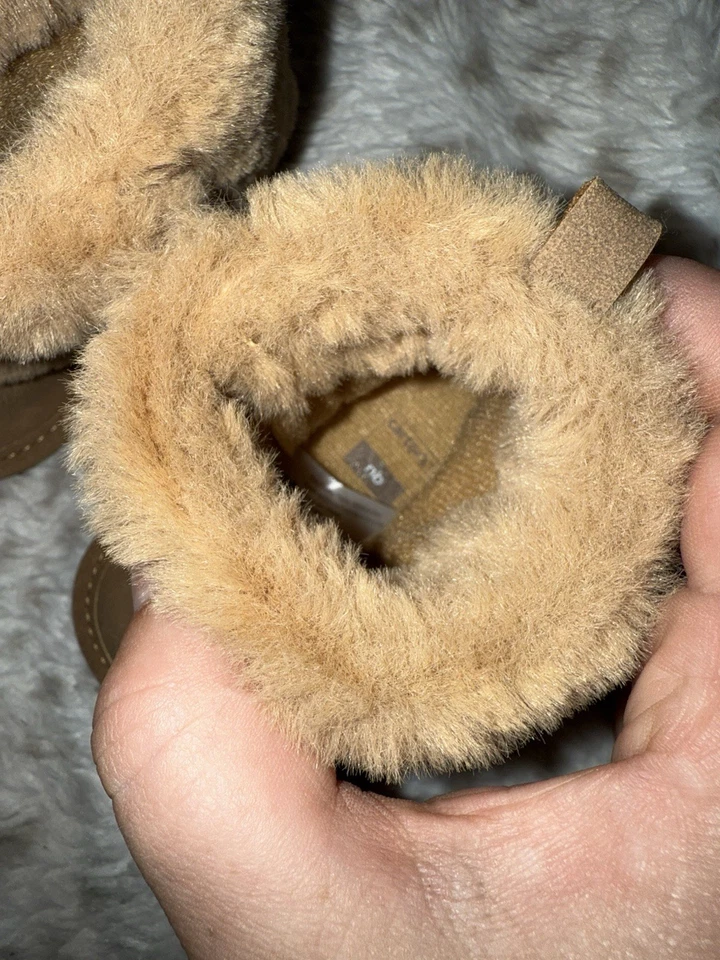 Botines de gamuza marrón forrados de piel sintética infantil talla recién nacido Foto 2 de 4