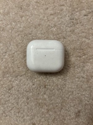 Apple AirPods Case 3rd generation (check description)